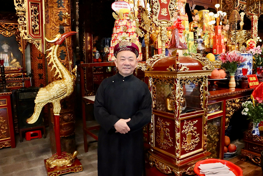  Người giữ lửa Tín ngưỡng thờ Mẫu nơi Đền Kim Giang