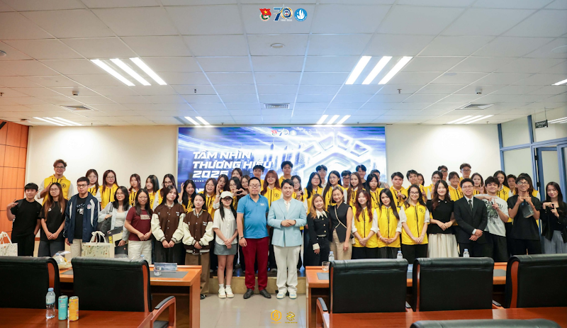 TẦM NHÌN THƯƠNG HIỆU 2026 - CÁNH CỔNG CỦA MÙA THI THỨ NĂM CHÍNH THỨC MỞ RA