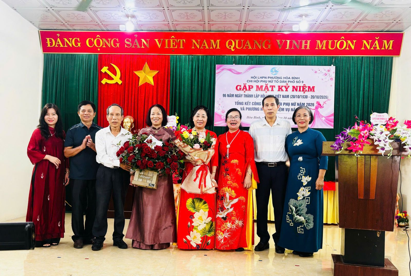 Phụ nữ tổ dân phố số 9, phường Hòa Bình: Gắn kết yêu thương, vun đắp mái nhà chung