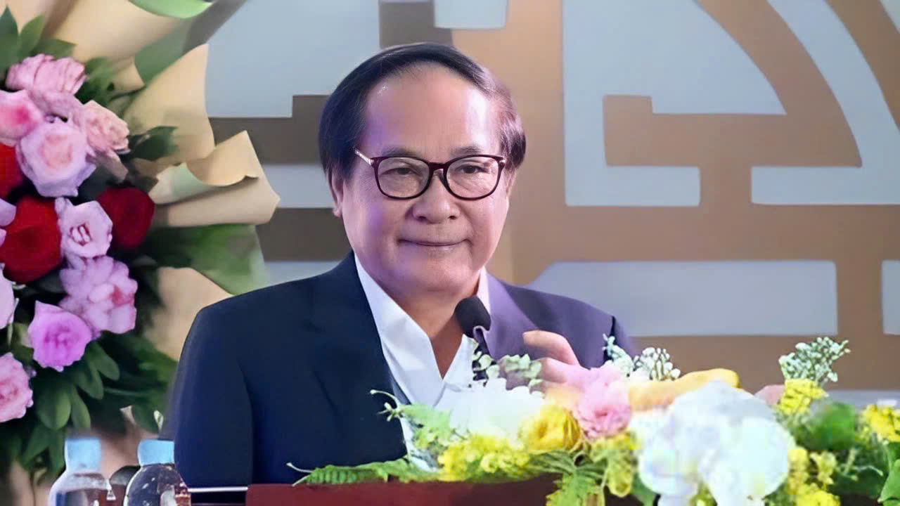 BIỂN SẦM SƠN VÀ BÀI TOÁN PHÁT TRIỂN BỀN VỮNG: GÓC NHÌN TỪ KỲ NGHỈ LỄ 01/5/2025