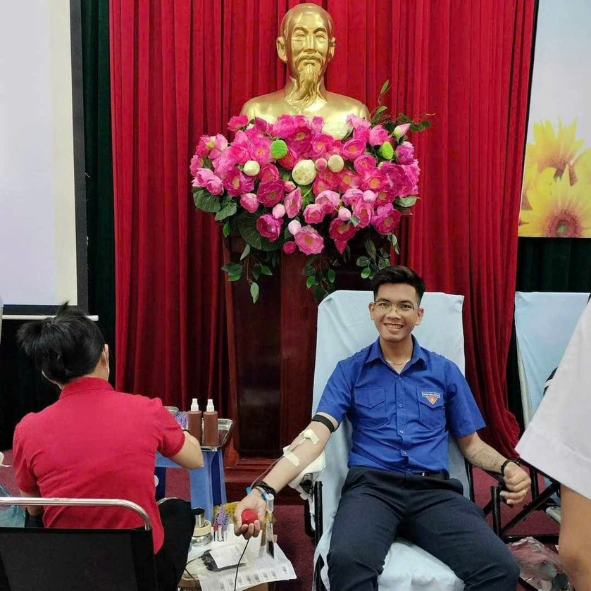 Võ Trọng Hữu - Người bắc những nhịp cầu của lòng tin