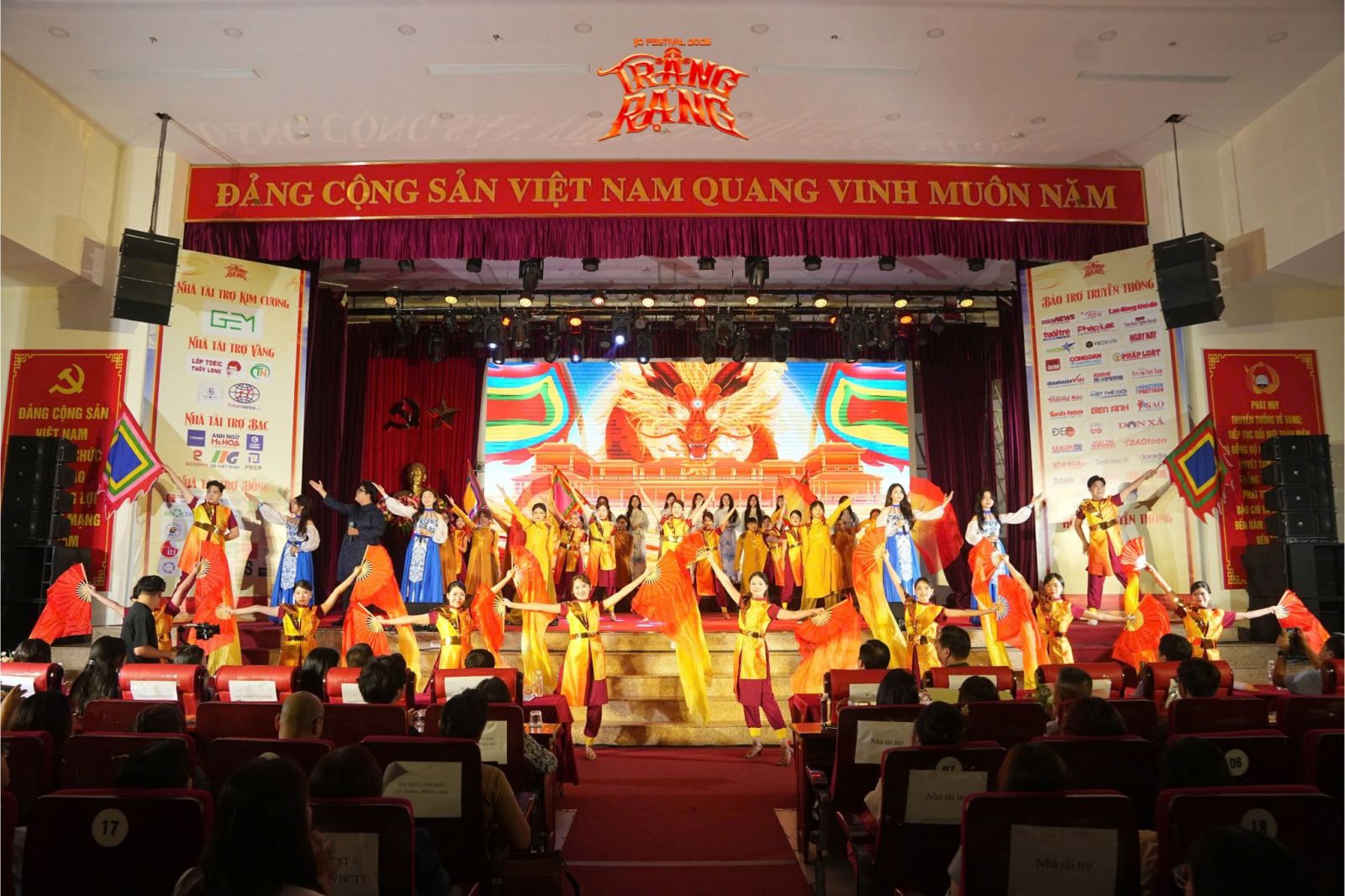  Mãn nhãn với ‘bữa tiệc âm nhạc’ chào đón những ‘Trạng nguyên mới’ của IJC Festival 2025