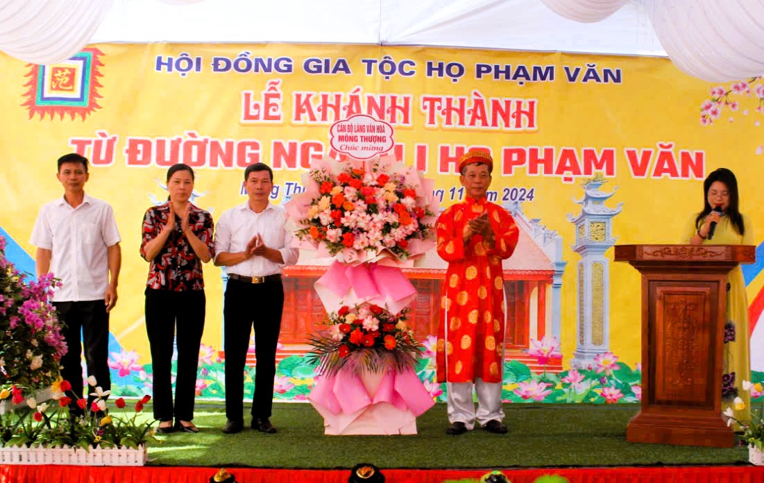 HÂN HOAN NGÀY KHÁNH THÀNH TỪ ĐƯỜNG DÒNG HỌ PHẠM VĂN ( Hải Phòng )