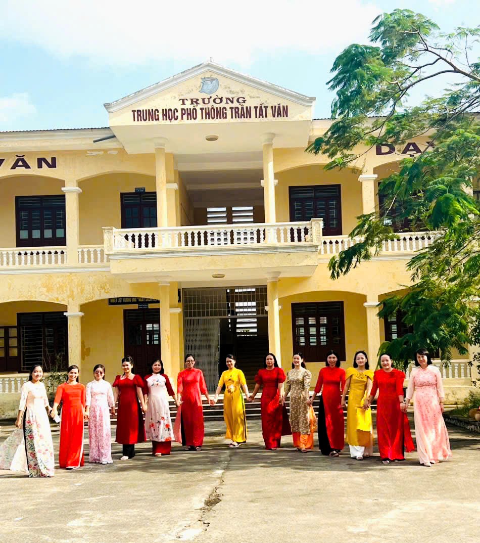 NGÔI TRƯỜNG MANG TÊN TRẠNG NGUYÊN TRẦN TẤT VĂN: Nơi vun trồng, chăm sóc và nuôi dưỡng ước mơ xanh