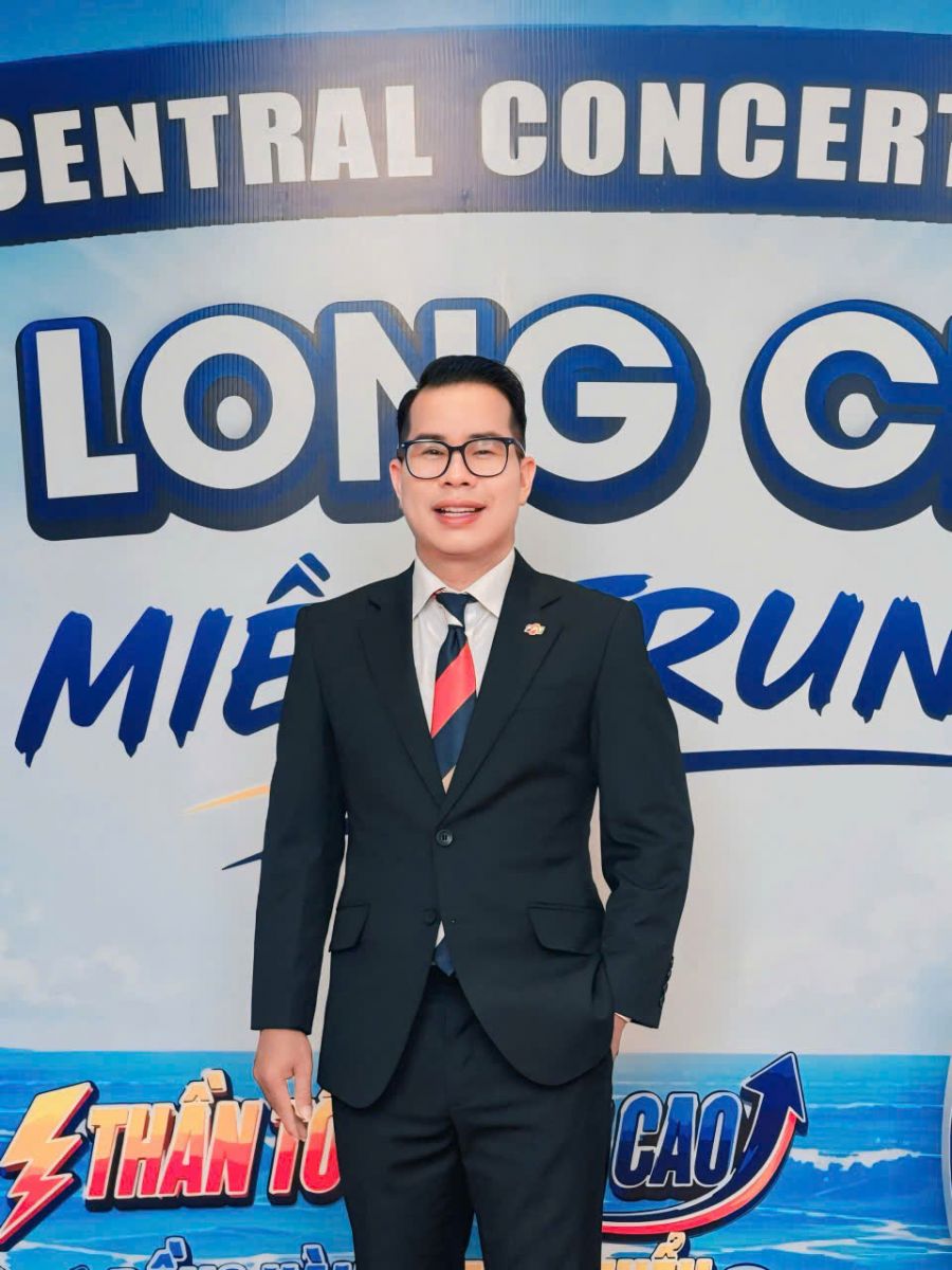 MC Phạm Hồng Phong: Hơn 20 năm kiến tạo thương hiệu từ ánh đèn sân khấu